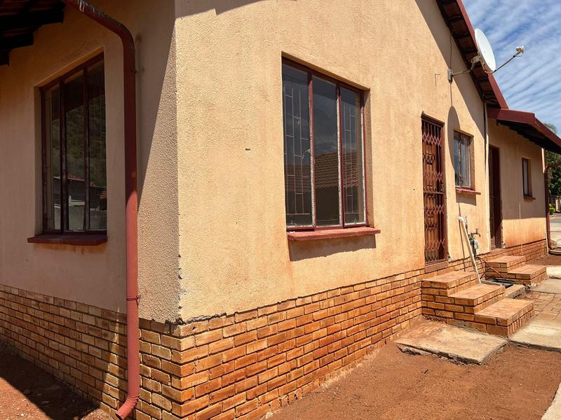 3 Bedroom Property for Sale in Geelhoutpark North West